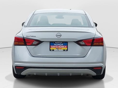 Used 2024 Nissan Altima 2.5 S image 6