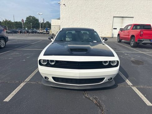 Used 2018 Dodge Challenger R/T w/ Quick Order Package 28P T/A RWD image 8