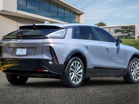 Certified 2024 Cadillac Lyriq Sport RWD image 4