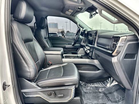 Used 2023 Ford F450 Lariat AWD/4WD image 9