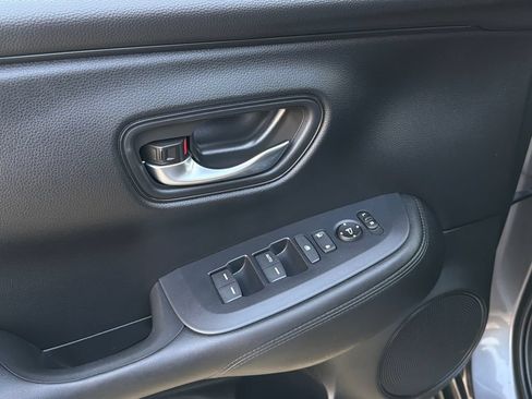 Used 2024 Honda HR-V LX image 16