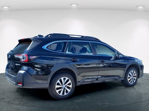 Used 2023 Subaru Outback AWD/4WD image 3