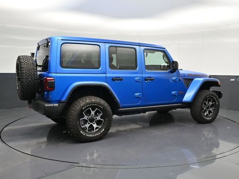 Used 2022 Jeep Wrangler Unlimited Rubicon w/ LED Lighting Group AWD/4WD image 3