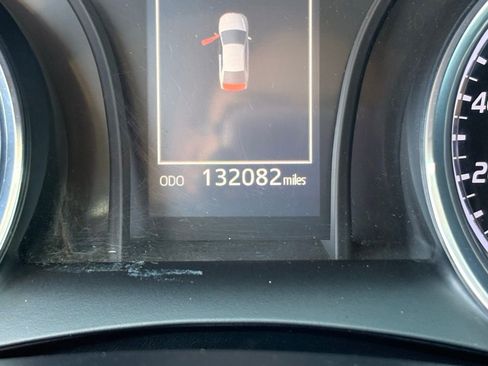 Used 2019 Toyota Camry SE image 15