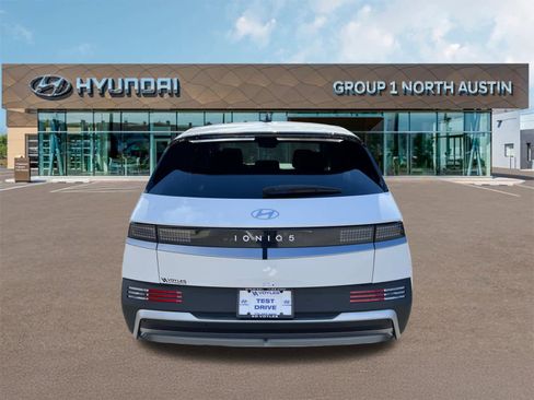 New 2026 Hyundai Ioniq 5 SEL image 6
