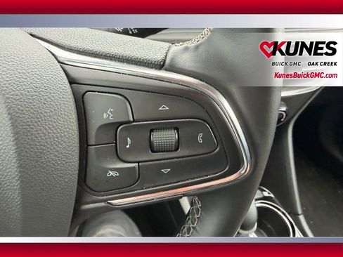 Used 2025 Buick Encore GX Preferred image 14