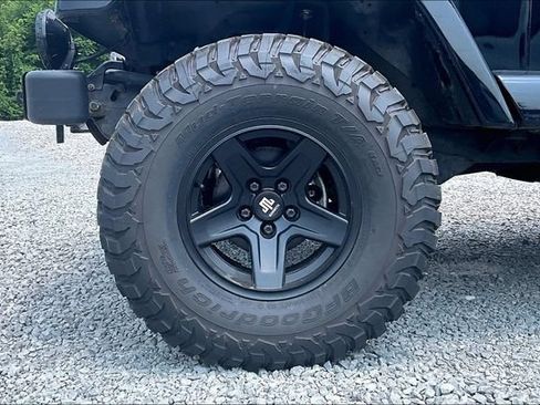 Used 2002 Jeep Wrangler Sahara AWD/4WD image 8