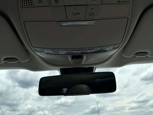 Used 2021 Mercedes-Benz GLC 300 4MATIC image 32