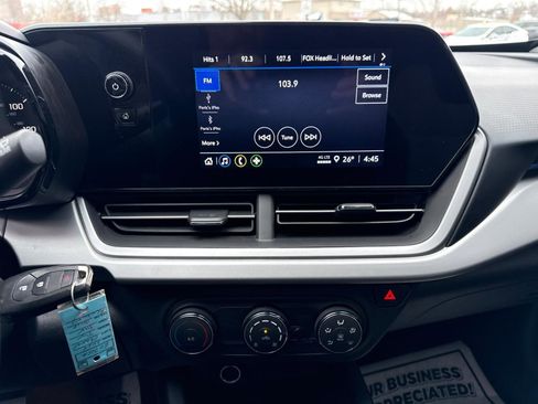 Used 2024 Chevrolet Trax LS image 18