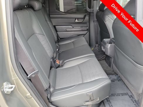 Used 2024 Toyota Tacoma TRD Sport w/ TRD Sport Premium Package AWD/4WD image 21