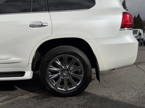 Used 2008 Lexus LX 570 4WD image 69