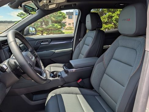 New 2026 GMC Terrain AT4 w/ Convenience Package III AWD/4WD image 40