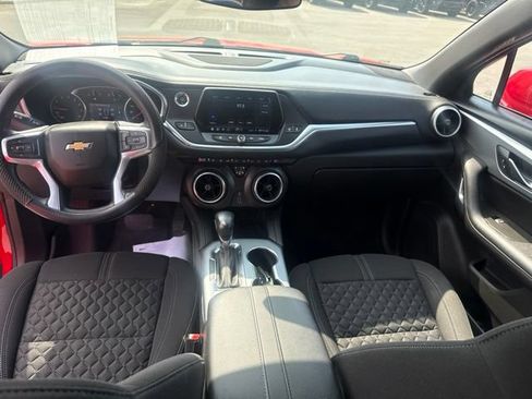 Used 2020 Chevrolet Blazer LT FWD image 24
