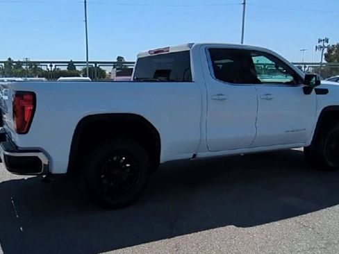 Used 2022 GMC Sierra 1500 SLE w/ Driver Alert Package I image 8