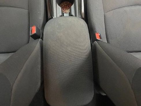 Used 2022 Toyota Corolla LE image 10