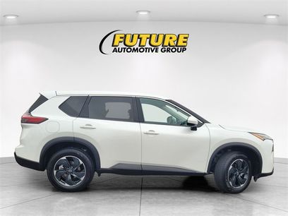 Used 2024 Nissan Rogue SV