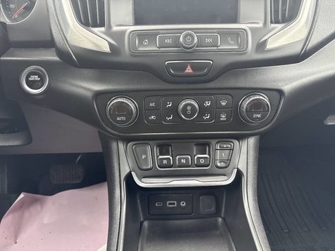 Used 2019 GMC Terrain SLE w/ Driver Convenience Package AWD/4WD image 15