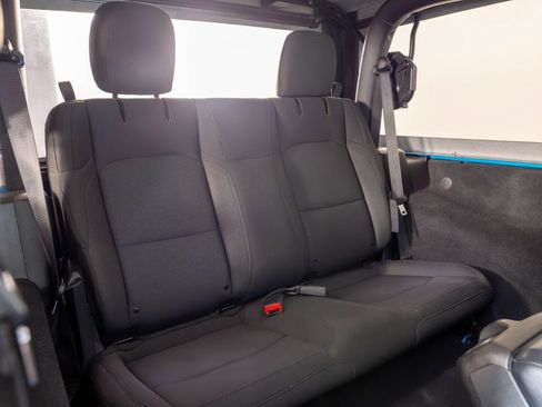 Used 2020 Jeep Wrangler Sport AWD/4WD image 21
