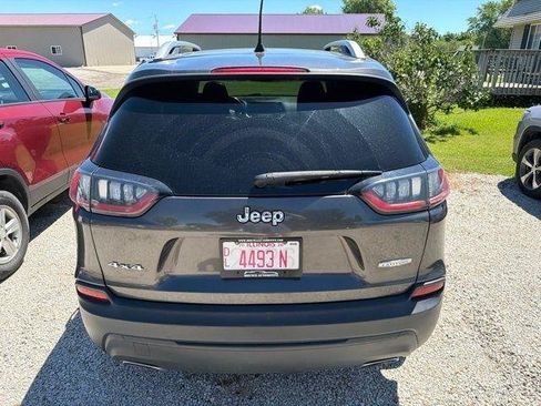 Used 2019 Jeep Cherokee Latitude Plus w/ Comfort/Convenience Group AWD/4WD image 5