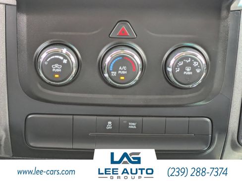 Used 2013 RAM 1500 Express RWD image 16
