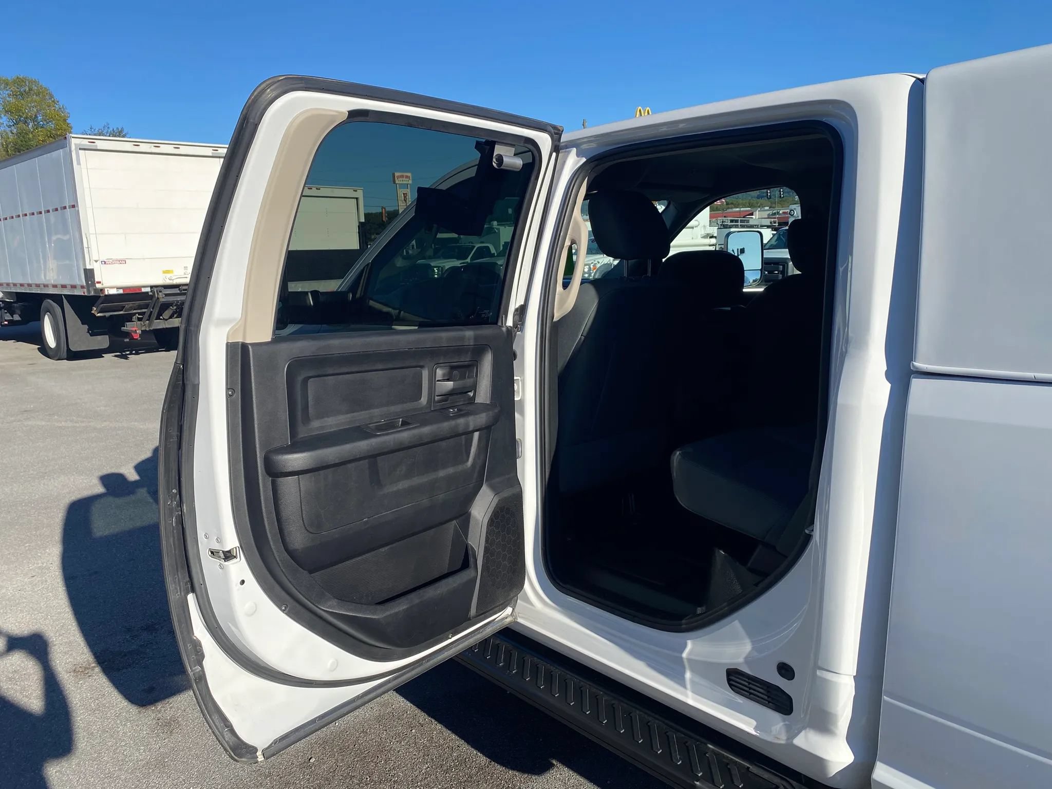 Used 2017 RAM 3500 Tradesman w/ Popular Equipment Group AWD/4WD image 24