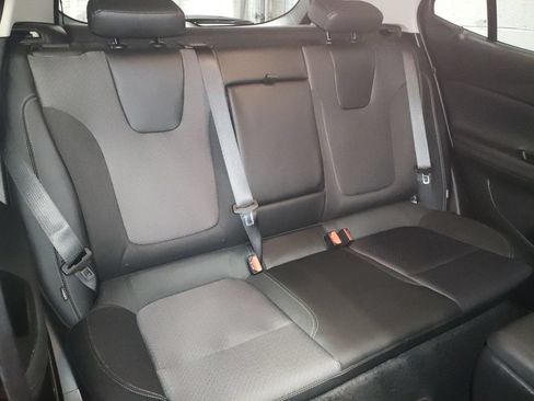 Used 2022 Buick Encore GX Select w/ Advanced Technology Package AWD/4WD image 10