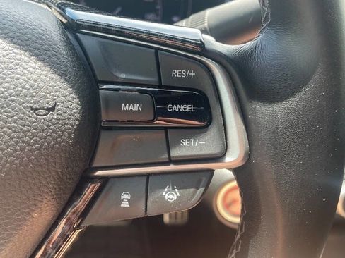 Used 2018 Honda Accord Sport image 23