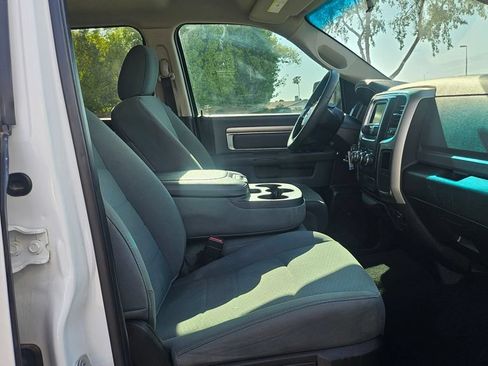 Used 2019 RAM 1500 Classic SLT RWD image 17
