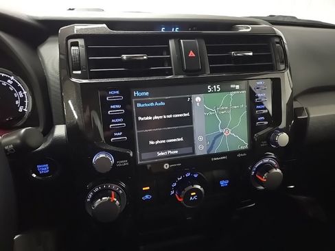 Used 2021 Toyota 4Runner TRD Off-Road Premium w/ Moonroof Package AWD/4WD image 25