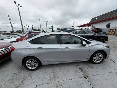 Used 2019 Chevrolet Cruze LT w/ LT Fleet Convenience Package FWD image 2