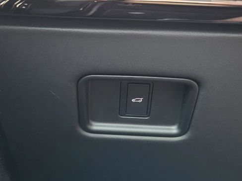 New 2026 Land Rover Range Rover Sport Dynamic SE AWD/4WD image 18