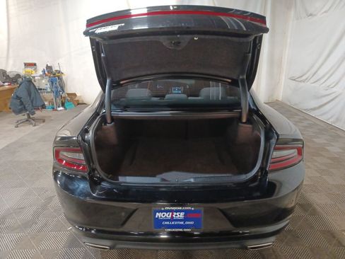 Used 2019 Dodge Charger SXT image 19