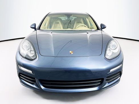 Used 2014 Porsche Panamera S RWD image 2