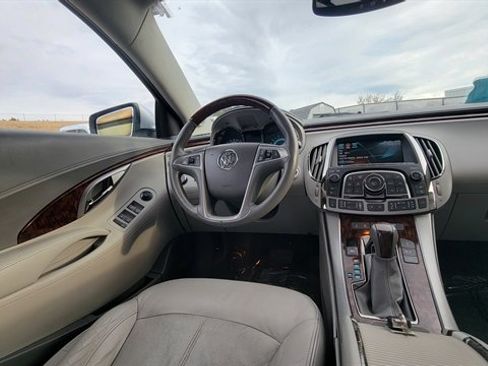 Used 2010 Buick LaCrosse CXL w/ Luxury Package image 15