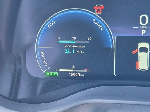 Used 2025 Toyota Sienna XSE w/ XSE Plus Package AWD/4WD image 19