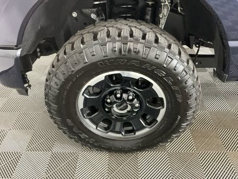 Used 2025 Ford F350 Platinum w/ Tremor Off-Road Package AWD/4WD image 34