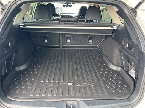 Used 2023 Subaru Outback Onyx Edition image 47