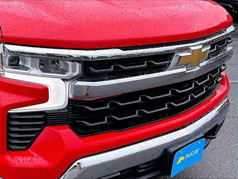 Used 2022 Chevrolet Silverado 1500 LT AWD/4WD image 33