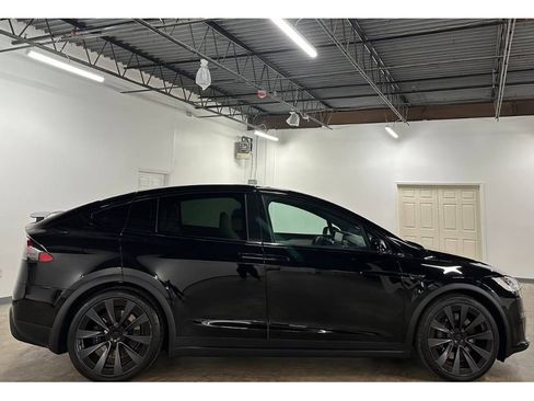 Used 2022 Tesla Model X Plaid AWD/4WD image 9
