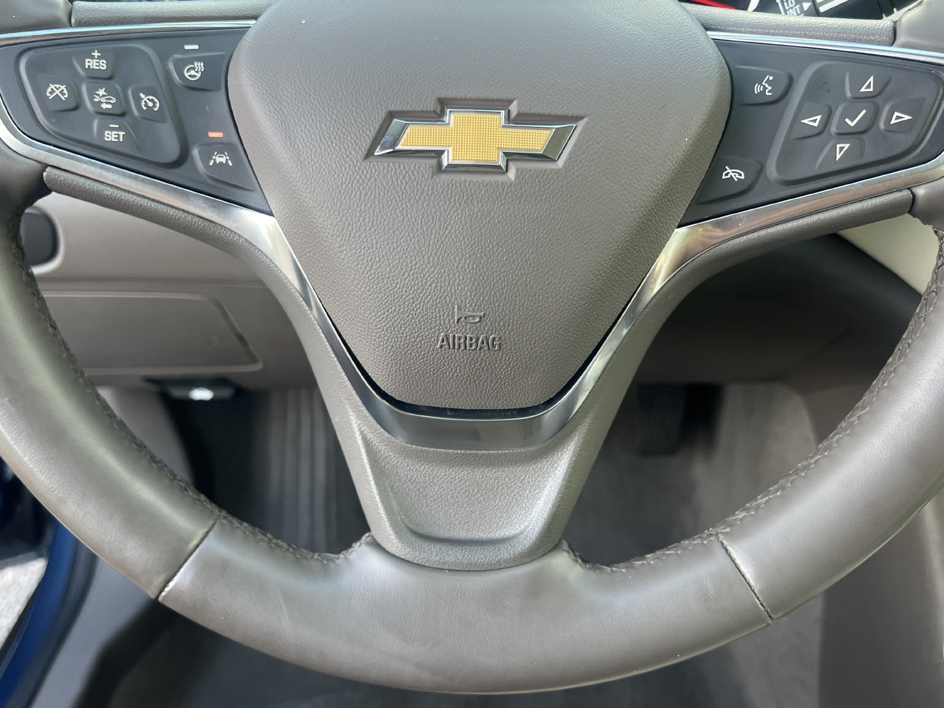 Used 2024 Chevrolet Malibu LT FWD image 9