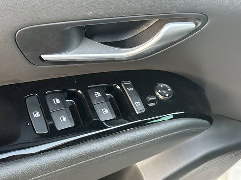 Used 2022 Hyundai Santa Cruz Limited image 14