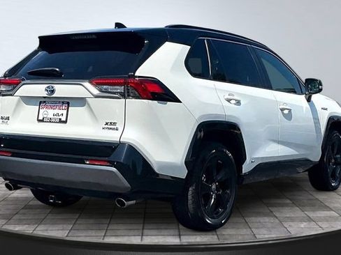 Used 2019 Toyota RAV4 XSE w/ XSE Weather Package AWD/4WD image 6