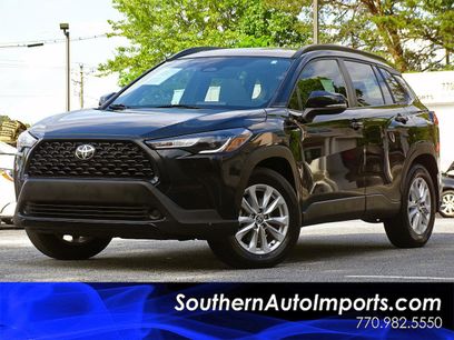Used 2024 Toyota Corolla Cross LE w/ Moonroof Package