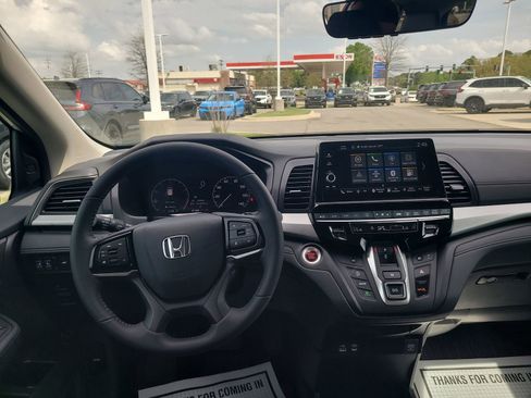 Certified 2025 Honda Odyssey EX-L image 25