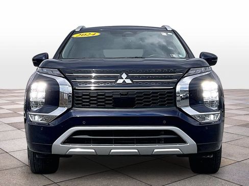 Used 2024 Mitsubishi Outlander SEL image 3