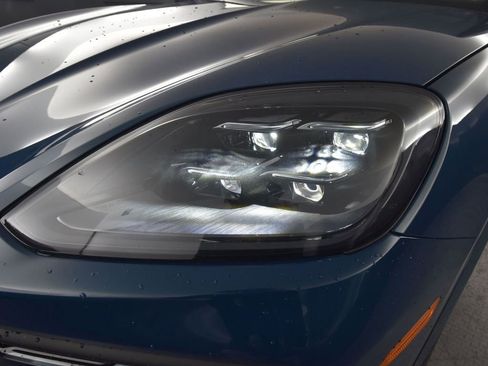 New 2026 Porsche Cayenne image 11