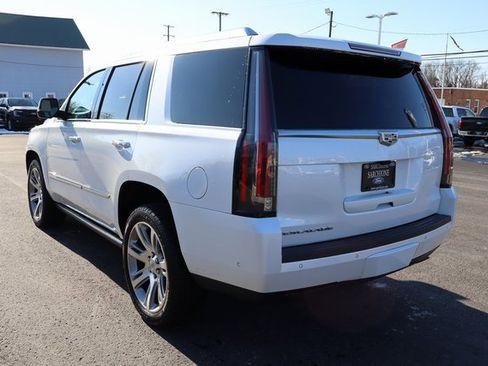 Used 2019 Cadillac Escalade Premium Luxury image 17