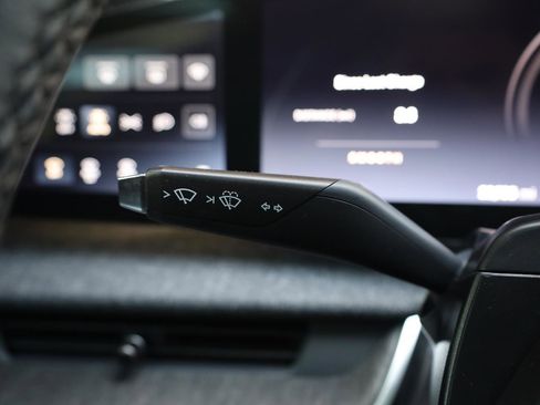 Used 2025 Lucid Air Touring AWD/4WD image 37