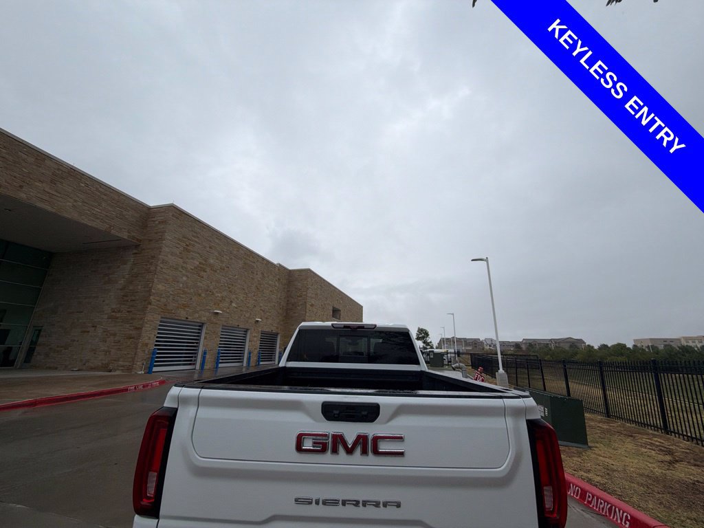 Used 2022 GMC Sierra 2500 AT4 w/ AT4 Premium Plus Package AWD/4WD image 8