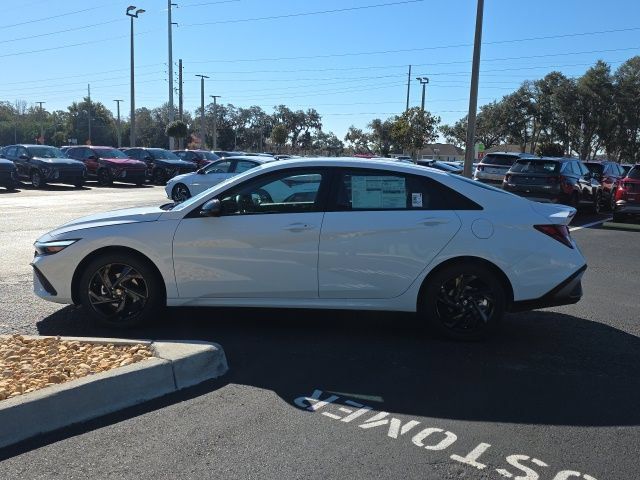 Used 2026 Hyundai Elantra Sport FWD image 17